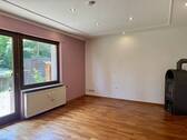 Wohnzimmer - 1 Zimmer Einfamilienhaus zum Kaufen in Bausendorf