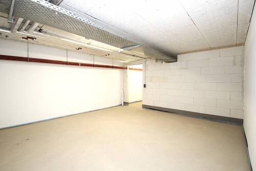 … ca. 15 m² als Lagerfläche - 