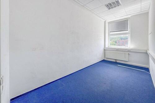 Büro 1 - 14 m² - EINZELBÜROS - ca. 14-42 m² - STELLPLATZ - GEM. KÜCHE - AUFZUG - opt. LAGERFLÄCHEN