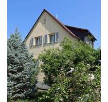 Dieses Haus in zentraler Lage von Nellingen möchte mit neuem Leben erfüllt werden! - Ostfildern