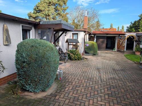 Hofansicht - Ruhige Lage, mit Kamin und Gasbrennwerttherme