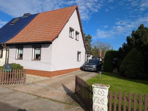 Straßenansicht - Doppelhaushälfte mit 105,00 m² in Lutherstadt Wittenberg zum Kaufen