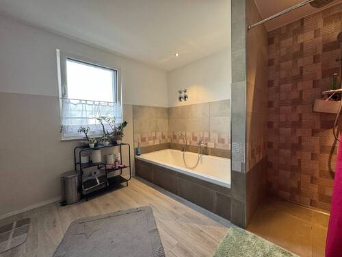 modernes Tageslichtbad - 