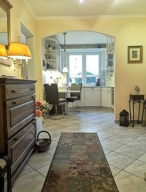 Flur und Küche.jpg - 