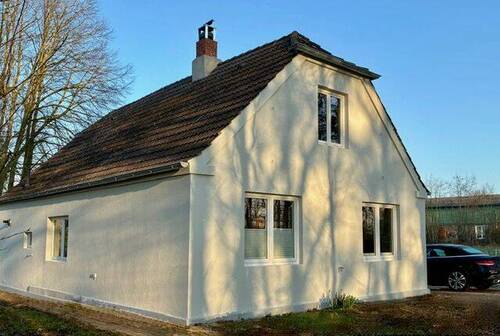 Außenansicht - 4 Zimmer Bauernhaus, Landhaus zur Miete in Besdorf