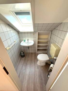 Dachgeschoss Gäste WC - 