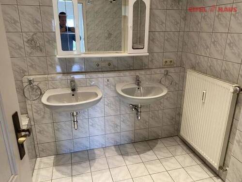 original (7) - 