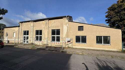 Bild 3 - Mehrfamilienhaus, Wohnhaus in Rauen