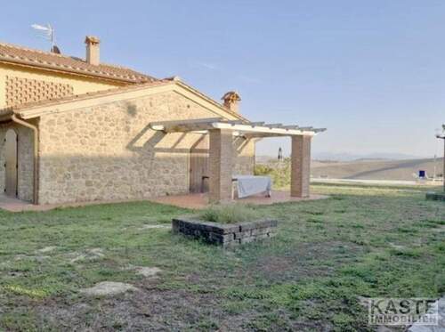 Aussenansicht - 2 Zimmer Mehrfamilienhaus, Wohnhaus zum Kaufen in Lajatico