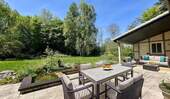 Terrasse mit Blick in den Garten - 