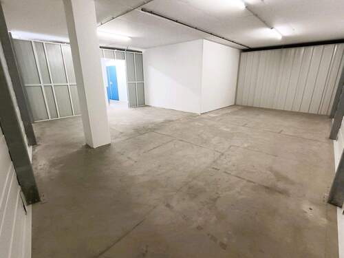 Bild 3 - Halle in Berlin