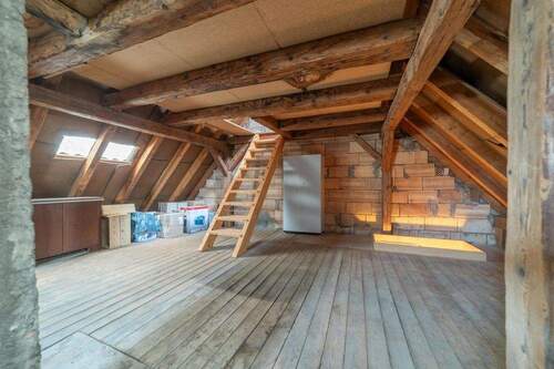 Dachspeicher - Wohnhaus - 