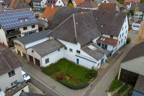 Luftaufnahme - hinten - 6 Zimmer Bauernhaus, Landhaus in Hüfingen