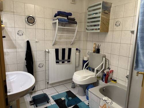 Badezimmer (1).JPG - 