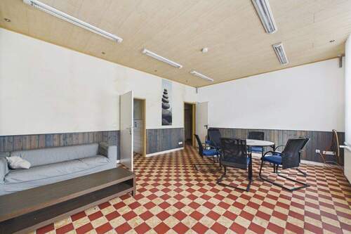 CAM03586G0-PR0056-STILL009 - 