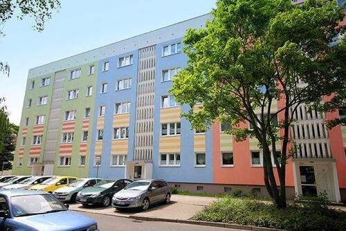 Ansicht vorn - 3 Zimmer Etagenwohnung zur Miete in Halle (Saale)