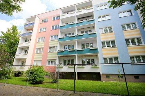 Ansicht hinten - Etagenwohnung mit 59,70 m&sup2; in Halle (Saale) zur Miete