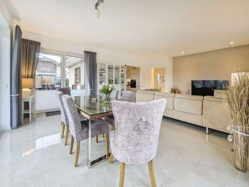 Wohn- und Essbereich - 