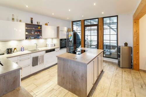 Küche - Praxis, Kanzlei oder Büro - Leben & Arbeiten unter einem Dach ! Landhaus in Top-Ausstattung & Lage