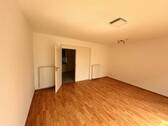 Wohn / Esszimmer - 