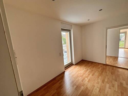 Flur - 3 Zimmer Etagenwohnung zur Miete in Sinsheim-Hilsbach