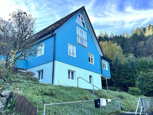 Ihr neues Zuhause? - Ihr Familiennest mit großem Garten - gepflegte Immobilie in ruhiger Lage von Schramberg