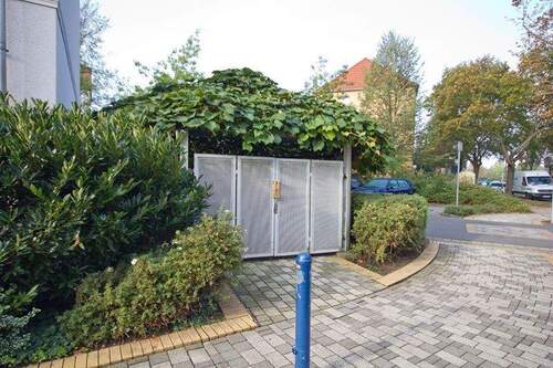 Müllcontainerhaus - Etagenwohnung mit 58,40 m&sup2; in Halle (Saale) zur Miete