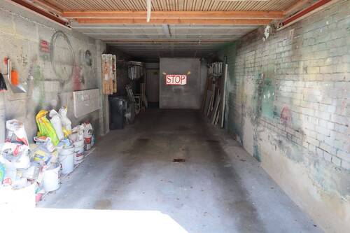 Garage - 