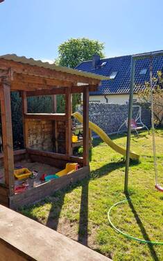 Spielhäuschen - 