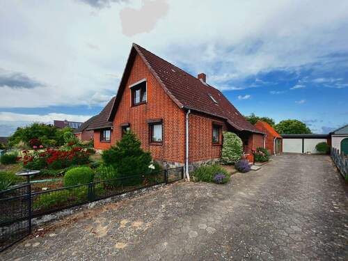 SCHRICK IMMO Siebenbäumen - 6 Zimmer Einfamilienhaus zum Kaufen in Siebenbäumen