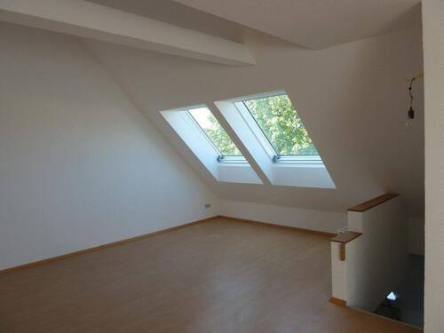 Schlafzimmer1 - 