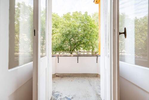 Balkon - 2 Zimmer Etagenwohnung zum Kaufen in Berlin