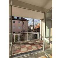 Terrassen 2-Zimmer-Wohnungmöbliert, zentral und ruhig mit Wohlfühlcharakter in Laim - München