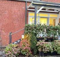 Kleine Gewerbefläche für Büro oder Praxis mit Einbauküche in rückwärtiger Citylage - Schwarzenbek