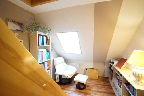 Schlafzimmer 2 von 3 im OG mit Zugang Studio DG - 