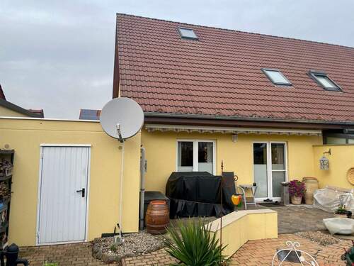 Hausansicht Rückseite - 4 Zimmer Doppelhaushälfte zum Kaufen in Leipzig