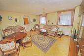 Wohnzimmer im EG - 