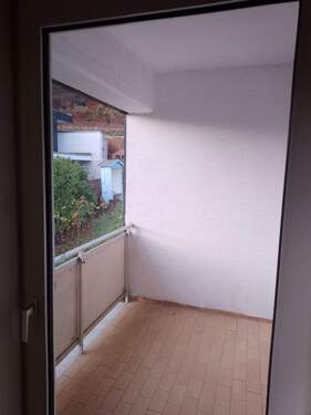 Blick auf den Balkon - Etagenwohnung mit 52,00 m&sup2; in Siegen zur Miete