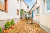 Terrasse im Innenhof - 