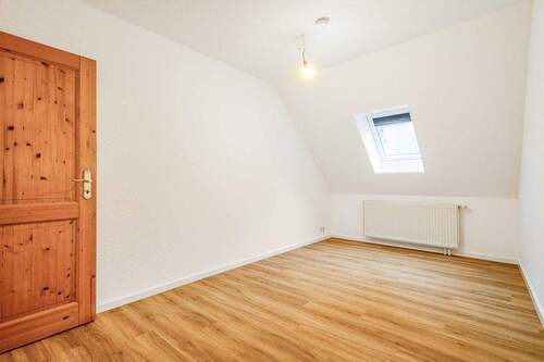 teilrenovierte Immobilie - 