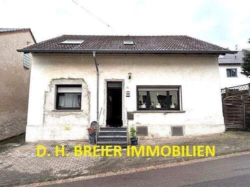 Straßenansicht D.H.IMG_6128.jpg - GEMÜTLICHES EINFAMILIENHAUS MIT EXTERNEM GARTEN IN 66773 SCHWALBACH-HÜLZWEILER