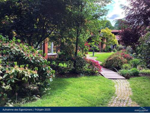 Garten im Sommer - 