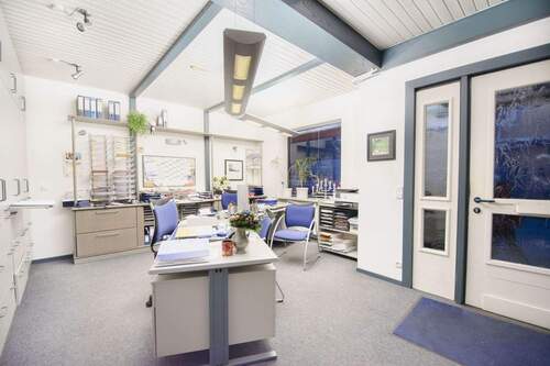 Büro Erdgeschoss - 1 Zimmer Einfamilienhaus in Schenefeld