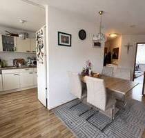 Zentrale 3-Zimmer-Wohnung mit Süd-Balkon & TG in Bietigheim - Bietigheim-Bissingen / Bietigheim