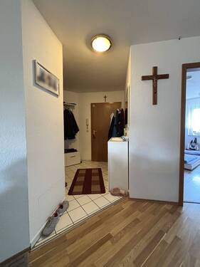 Eingangsbereich - 3 Zimmer Etagenwohnung in Bietigheim-Bissingen / Bietigheim