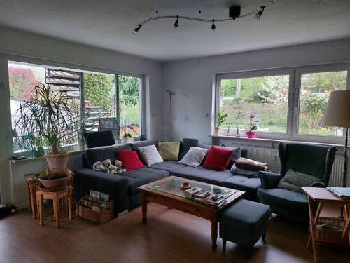 schönes helles Wohnzimmer in EG-Wohnung - 