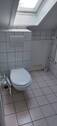 separate Toilette in Dachgeschoss-Wohnung - 