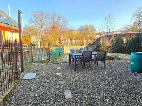 Abgeschirmter Garten - 5 Zimmer Mehrfamilienhaus, Wohnhaus in Itzgrund