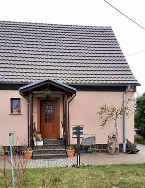 Straßenansicht - 3 Zimmer Mehrfamilienhaus, Wohnhaus zum Kaufen in Mügeln b Oschatz