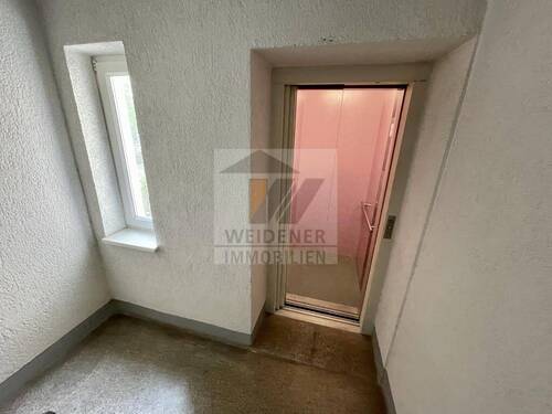 Aufzug - 2 Zimmer Etagenwohnung in Gera